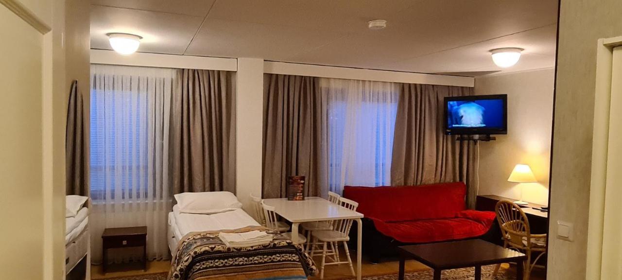 Hotelli Sandels Siilinjärvi エクステリア 写真